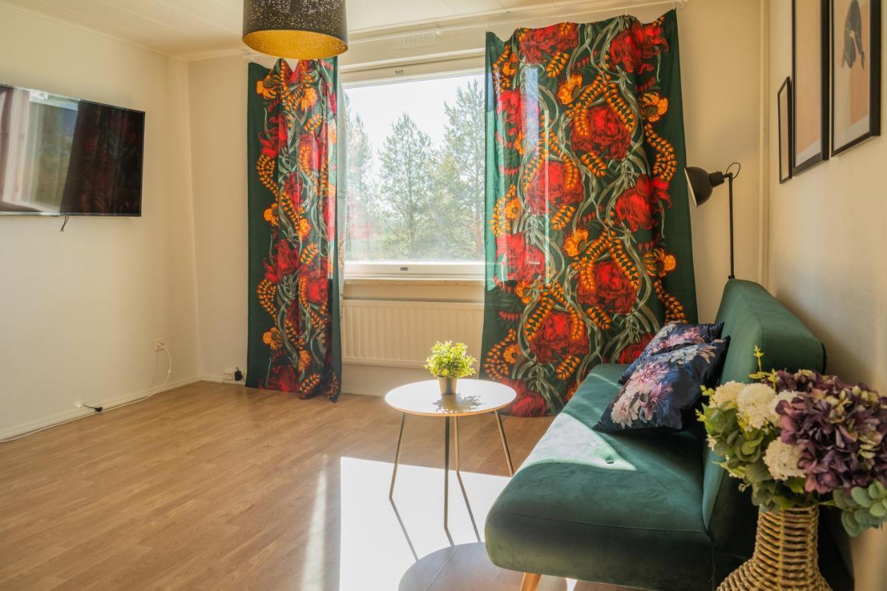 Design Apartment With Lake View, Sauna, Fireplace Рованиеми Екстериор снимка