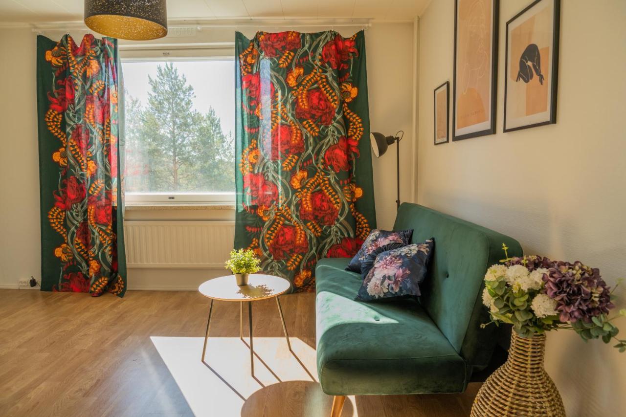 Design Apartment With Lake View, Sauna, Fireplace Рованиеми Екстериор снимка